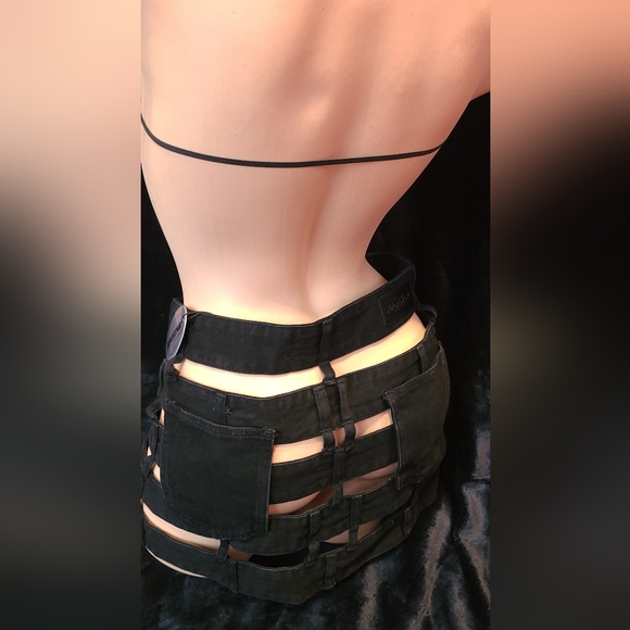 Poster Girl Wrap Strappy Skirt With Pockets Size Medium - Picture 9 of 9